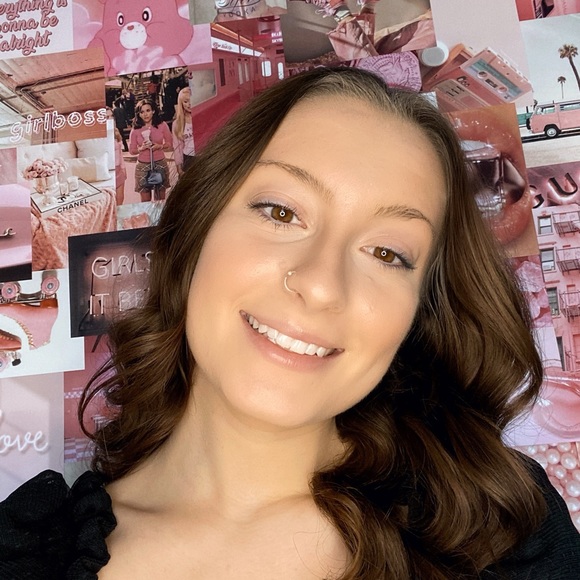 Meet your Posher, Shelby - Picture 1 of 1